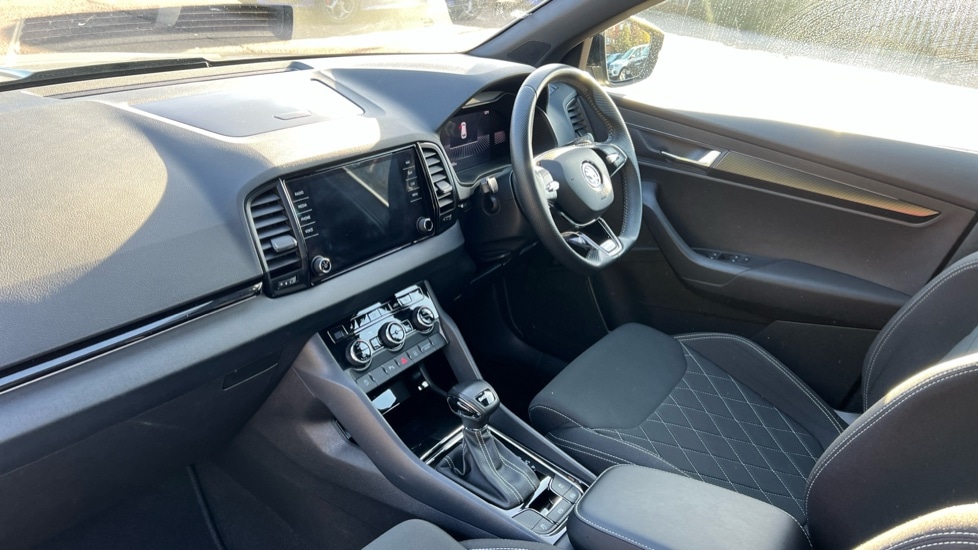 Used Skoda Karoq 2022 for sale - 76873142: Photo 2