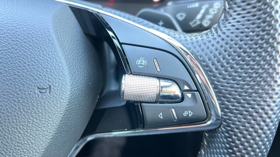 Used Skoda Karoq 2022 for sale - 76873142: Photo 35