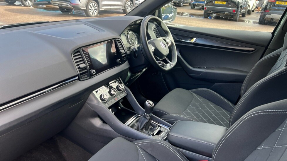Used Skoda Karoq 2022 for sale - 76635625: Photo 2
