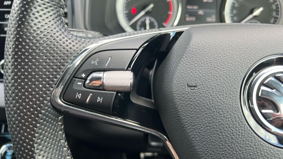 Used Skoda Karoq 2022 for sale - 76635625: Photo 25