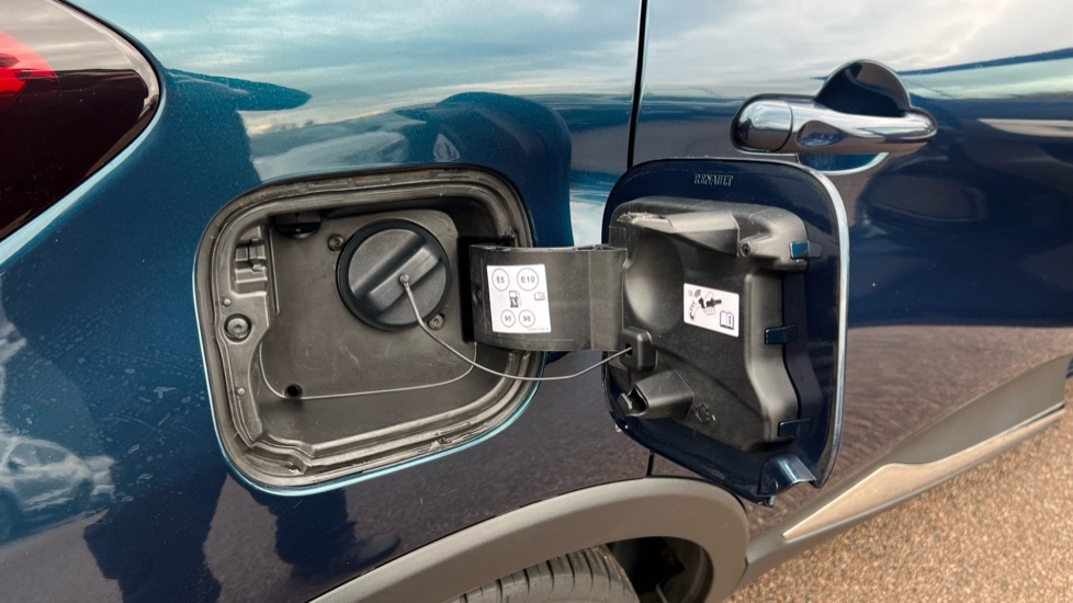 Used Renault Captur 2019 for sale - 76475050: Photo 21