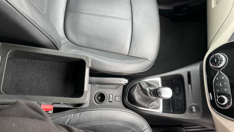 Used Renault Captur 2019 for sale - 76475050: Photo 28