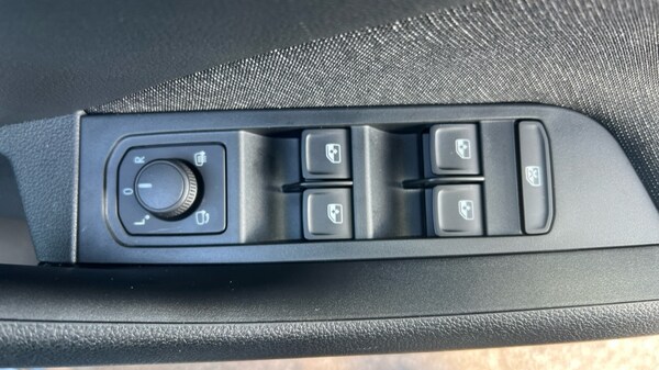 Used Skoda Kamiq 2025 for sale - 76112242: Photo 28