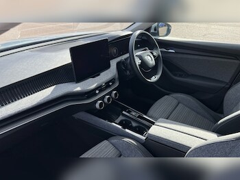 Used Skoda Superb 2024 for sale - 76410597: Photo