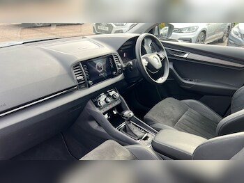 Used Skoda Karoq 2024 for sale - 76312431: Photo