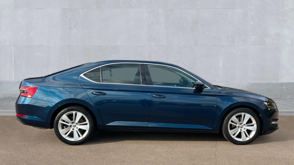 Used Skoda Superb 2019 for sale - 76099981: Photo 4
