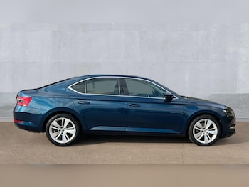 Used Skoda Superb 2019 for sale - 76099981: Photo 4