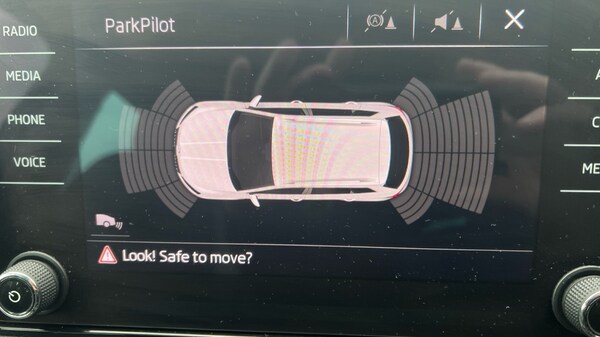 Used Skoda Karoq 2019 for sale - 76130529: Photo 30