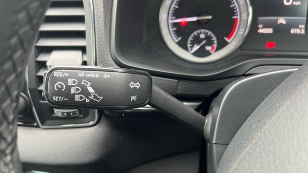 Used Skoda Karoq 2019 for sale - 76130529: Photo 34