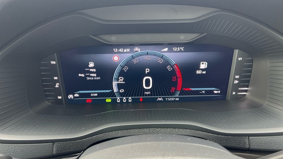 Used Skoda Karoq 2024 for sale - 76870104: Photo 14