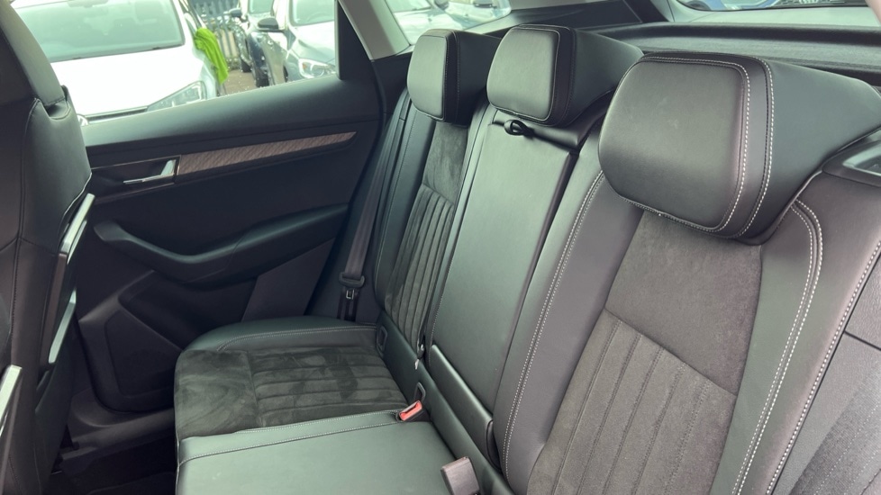 Used Skoda Karoq 2024 for sale - 76870104: Photo 15