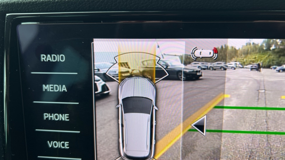 Used Skoda Karoq 2024 for sale - 76870104: Photo 33