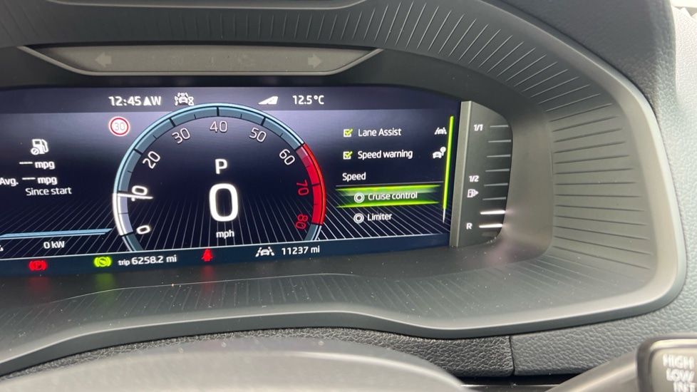 Used Skoda Karoq 2024 for sale - 76870104: Photo 39