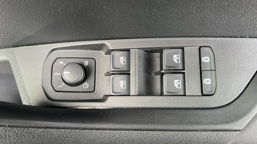 Used Skoda Karoq 2024 for sale - 76870104: Photo 41