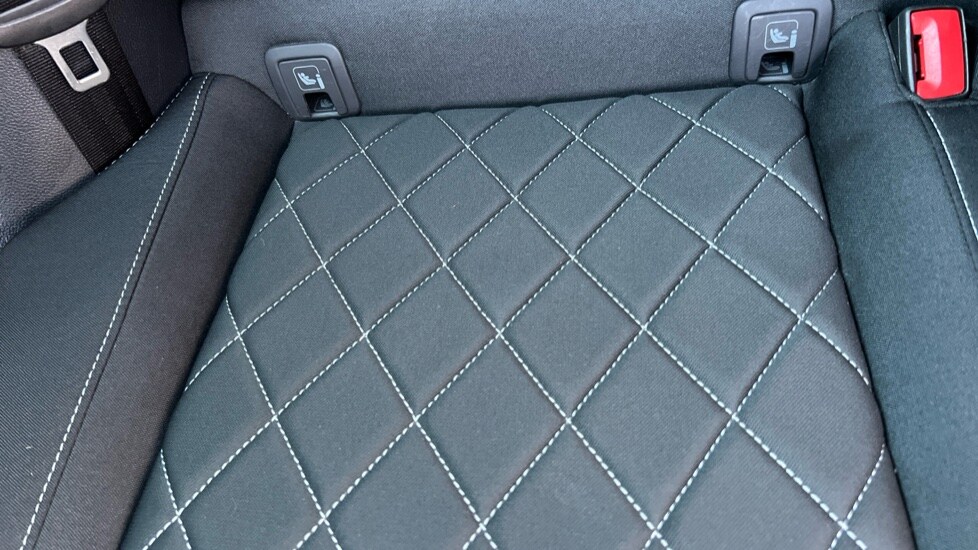 Used Skoda Karoq 2023 for sale - 76623660: Photo 32