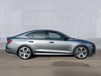 Used Skoda Octavia 2025 for sale - 76552350: Photo