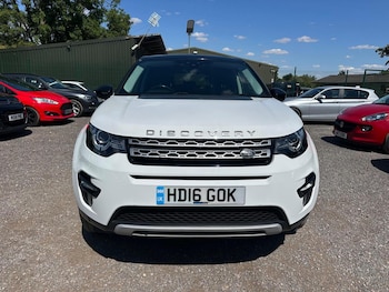 Used Land Rover Discovery Sport 2016 for sale - 79531679: Photo