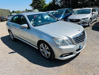 Used Mercedes-Benz E Class 2009 for sale - 79531682: Photo