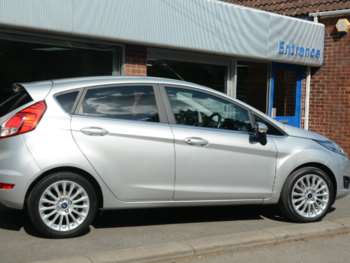 Used Ford Fiesta 2014 for sale - 52915389: Photo