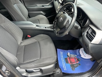 Used Toyota C-HR 2020 for sale - 75492371: Photo