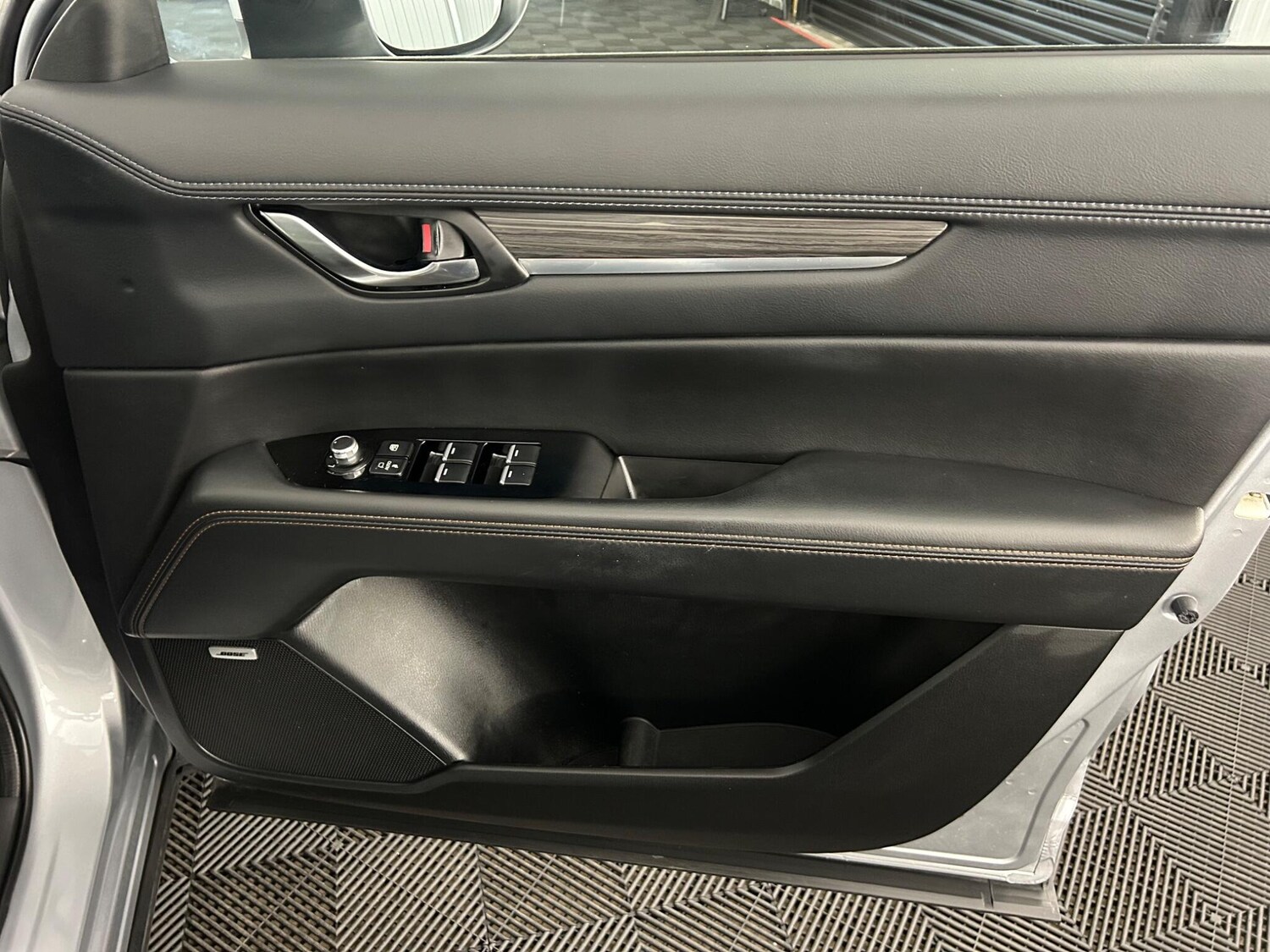 Vehicle 33