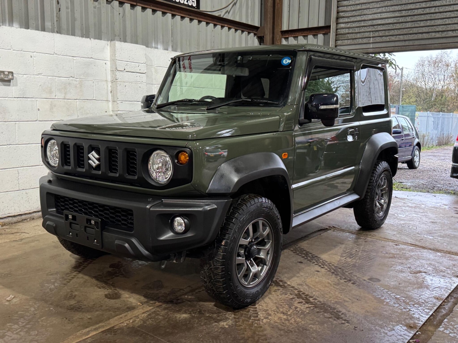 Used Suzuki Jimny for sale - 76635404: Photo 4