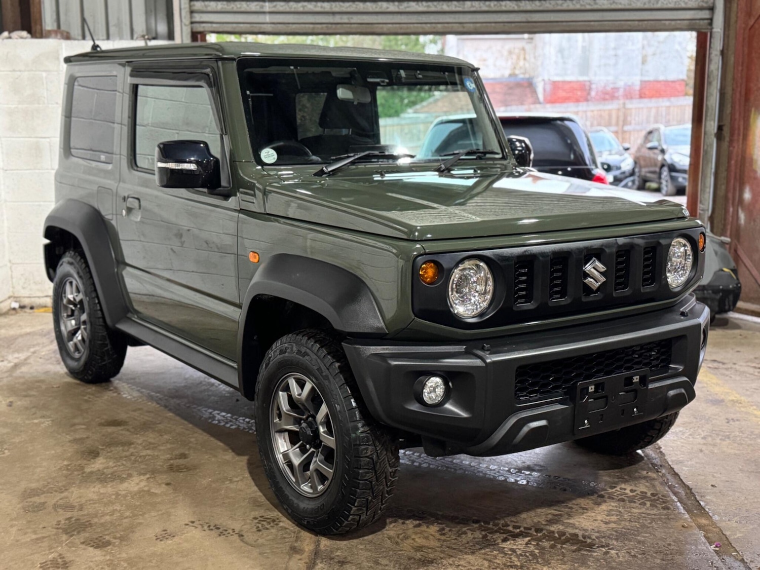 Used Suzuki Jimny for sale - 76635404: Photo 9