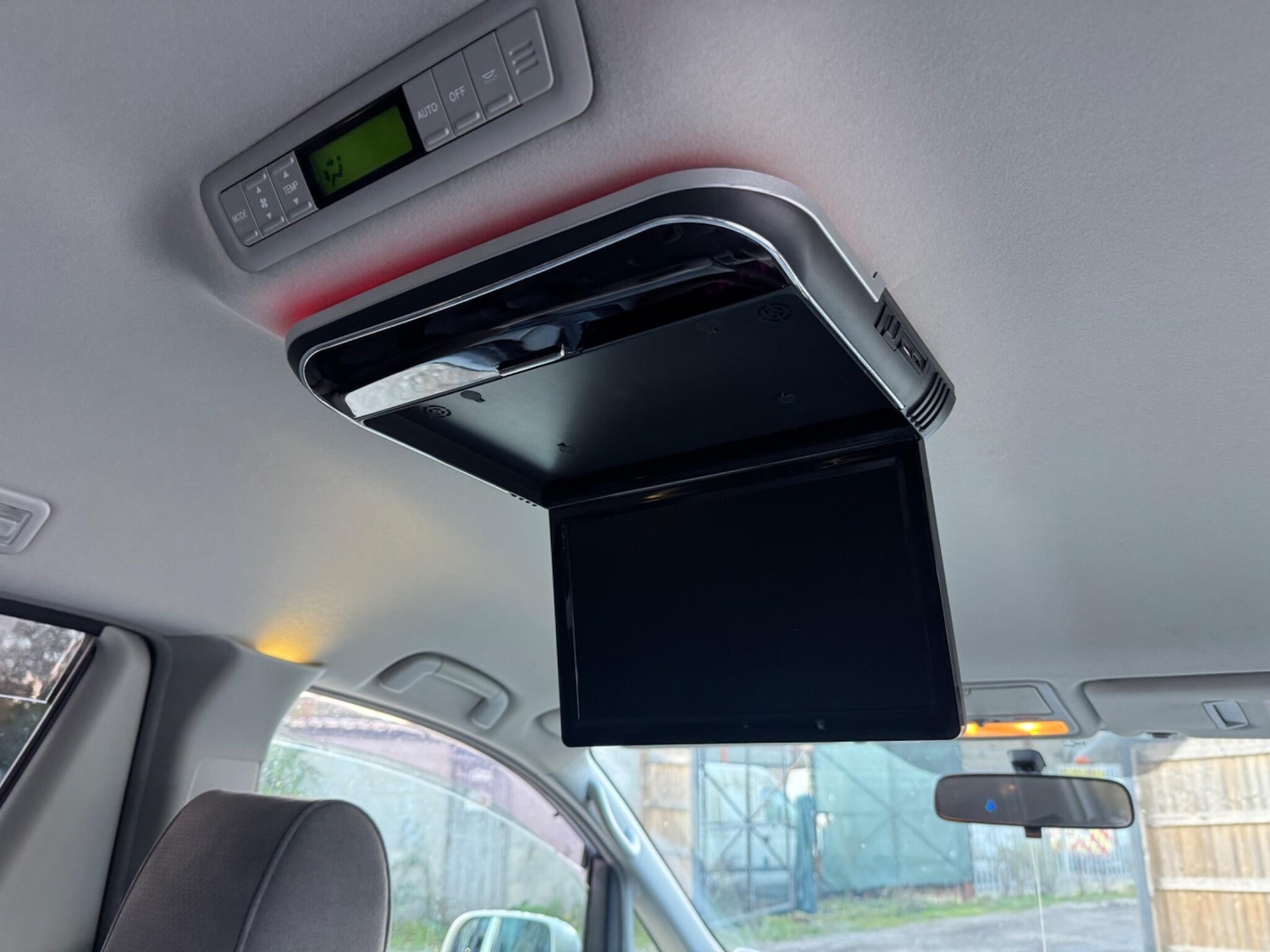 Used Toyota Alphard 2022 for sale - 76635409: Photo 24