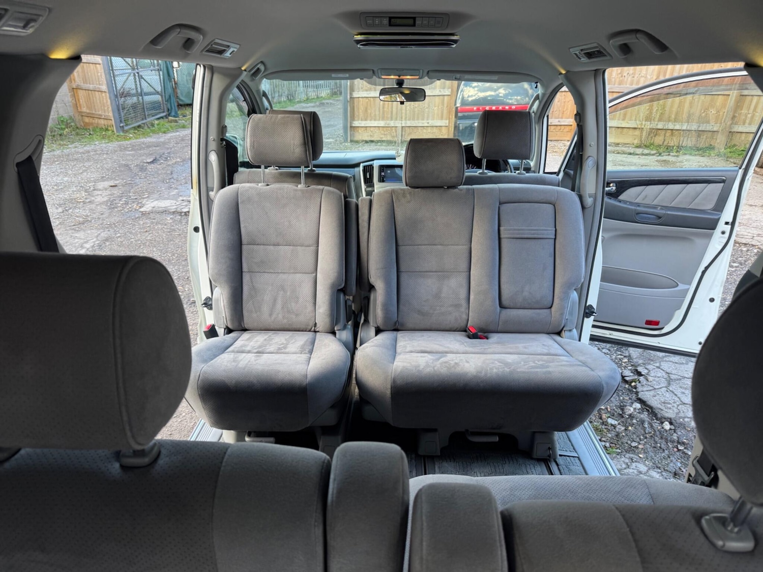 Used Toyota Alphard 2022 for sale - 76635409: Photo 43