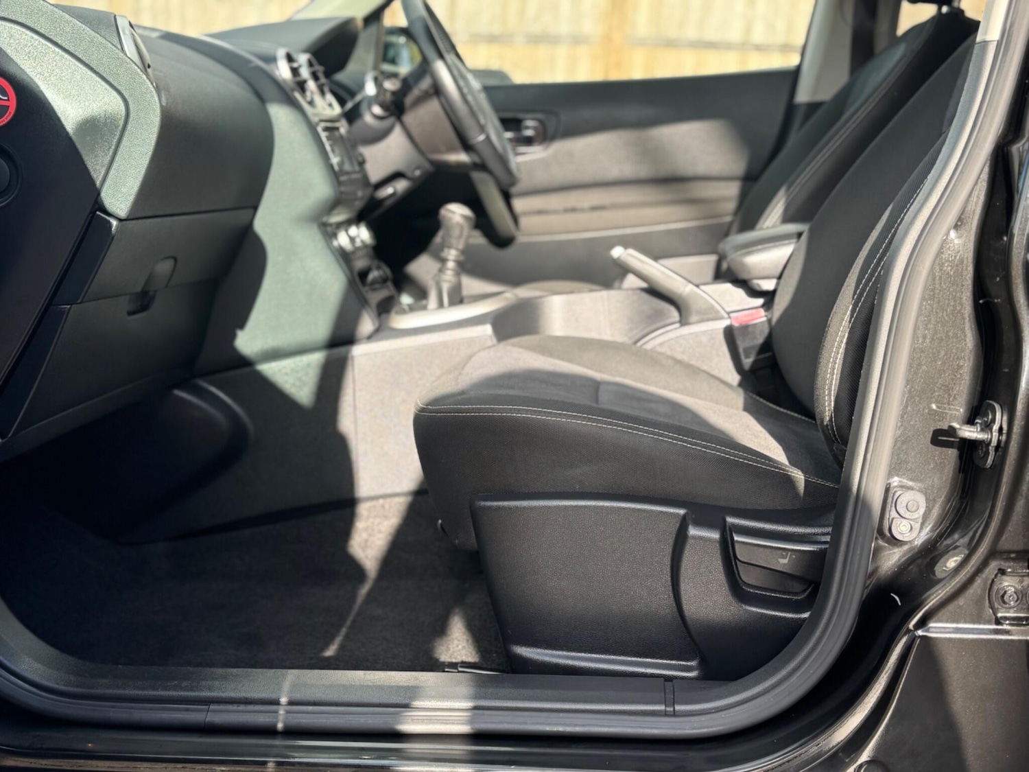 Used Nissan Qashqai for sale - 76993239: Photo 32