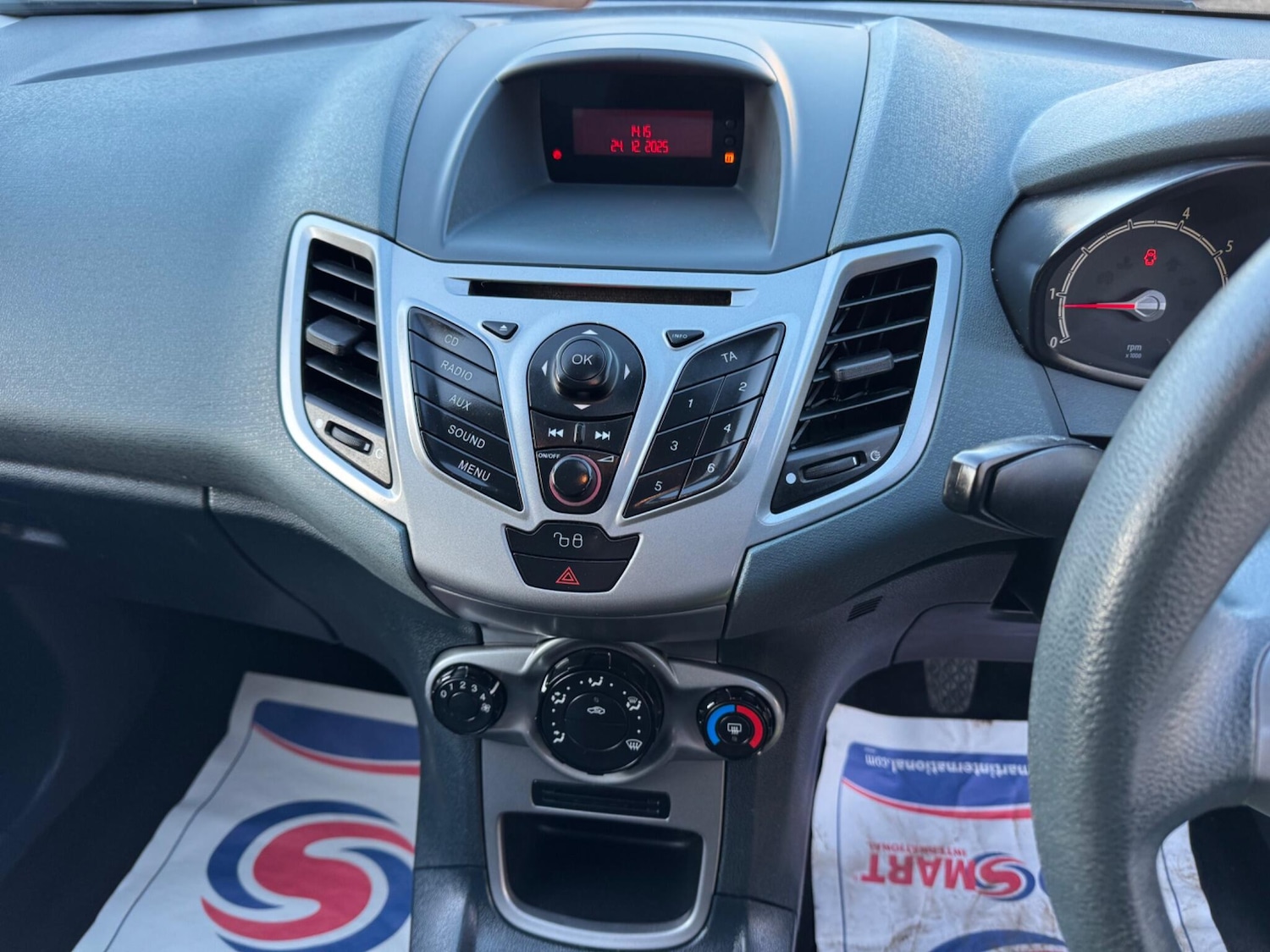 Used Ford Fiesta 2010 for sale - 77049721: Photo 12