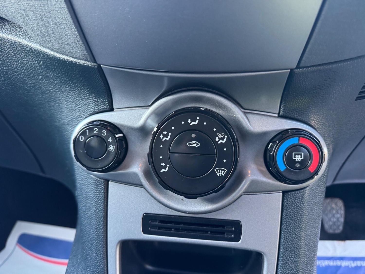 Used Ford Fiesta 2010 for sale - 77049721: Photo 14