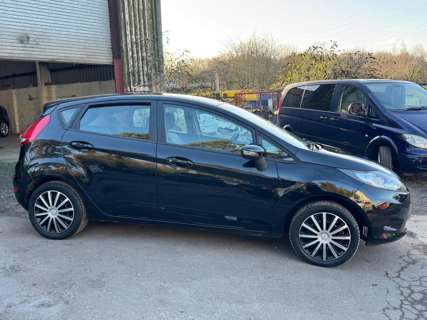 Used Ford Fiesta 2010 for sale - 77049721: Photo 5