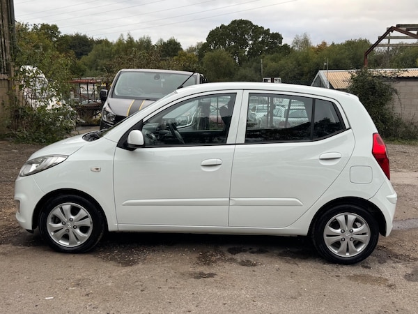 Used Hyundai i10 2012 for sale - 76259442: Photo 25