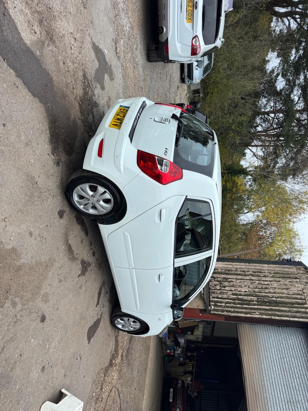 Used Hyundai i10 2012 for sale - 76259442: Photo 26