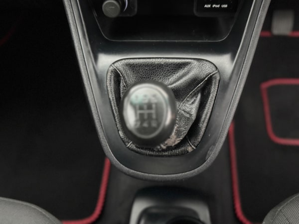 Used Hyundai i10 2012 for sale - 76259442: Photo 30