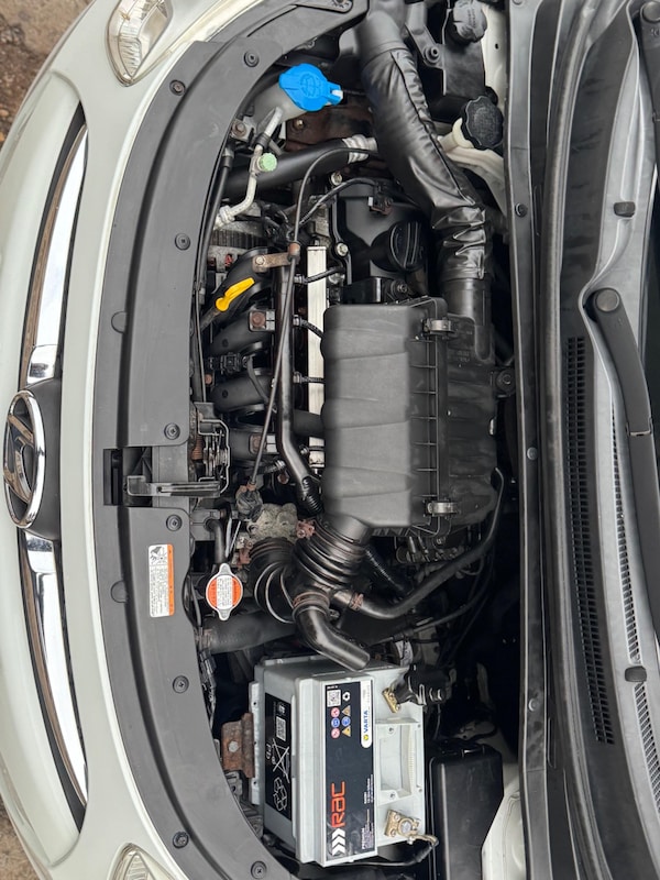 Used Hyundai i10 2012 for sale - 76259442: Photo 36
