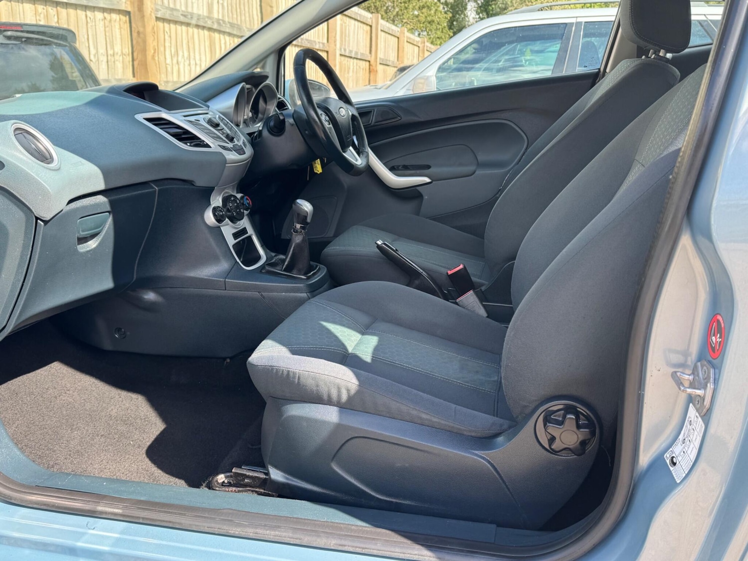 Used Ford Fiesta 2010 for sale - 78057763: Photo 18