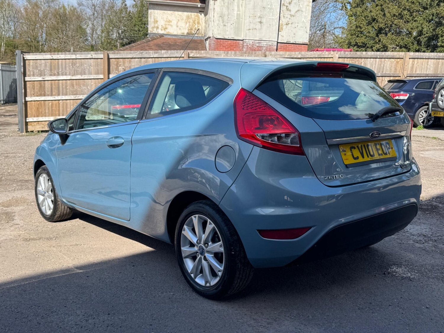 Used Ford Fiesta 2010 for sale - 78057763: Photo 3