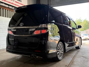 Used Toyota Vellfire 2013 for sale - 79820907: Photo