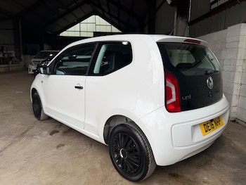 Used Volkswagen up! 2016 for sale - 79248340: Photo