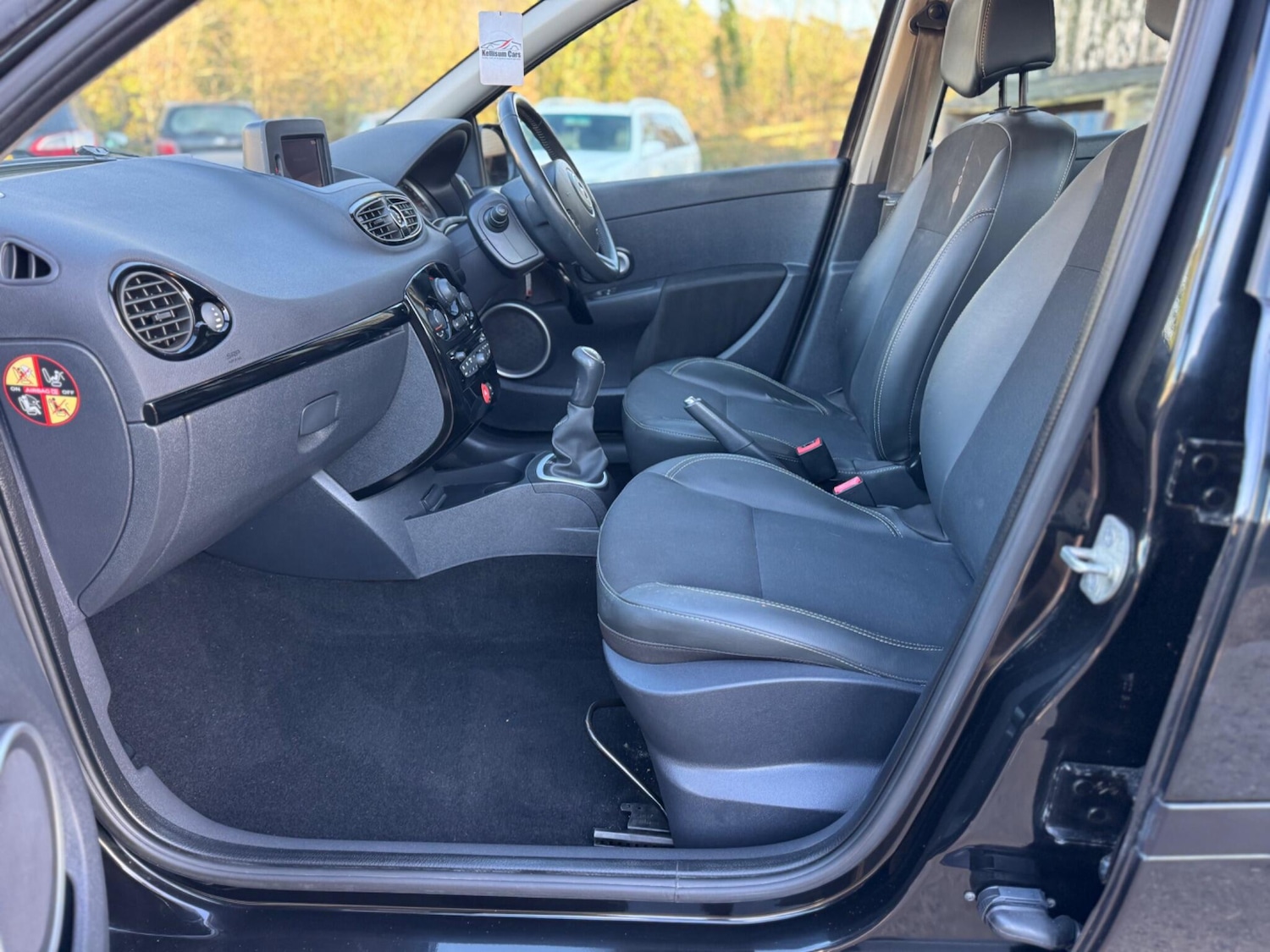 Used Renault Clio 2012 for sale - 76988113: Photo 10