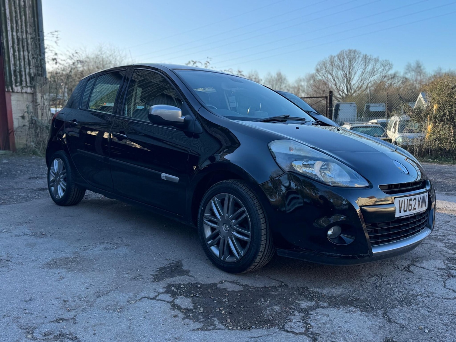 Used Renault Clio 2012 for sale - 76988113: Photo 27