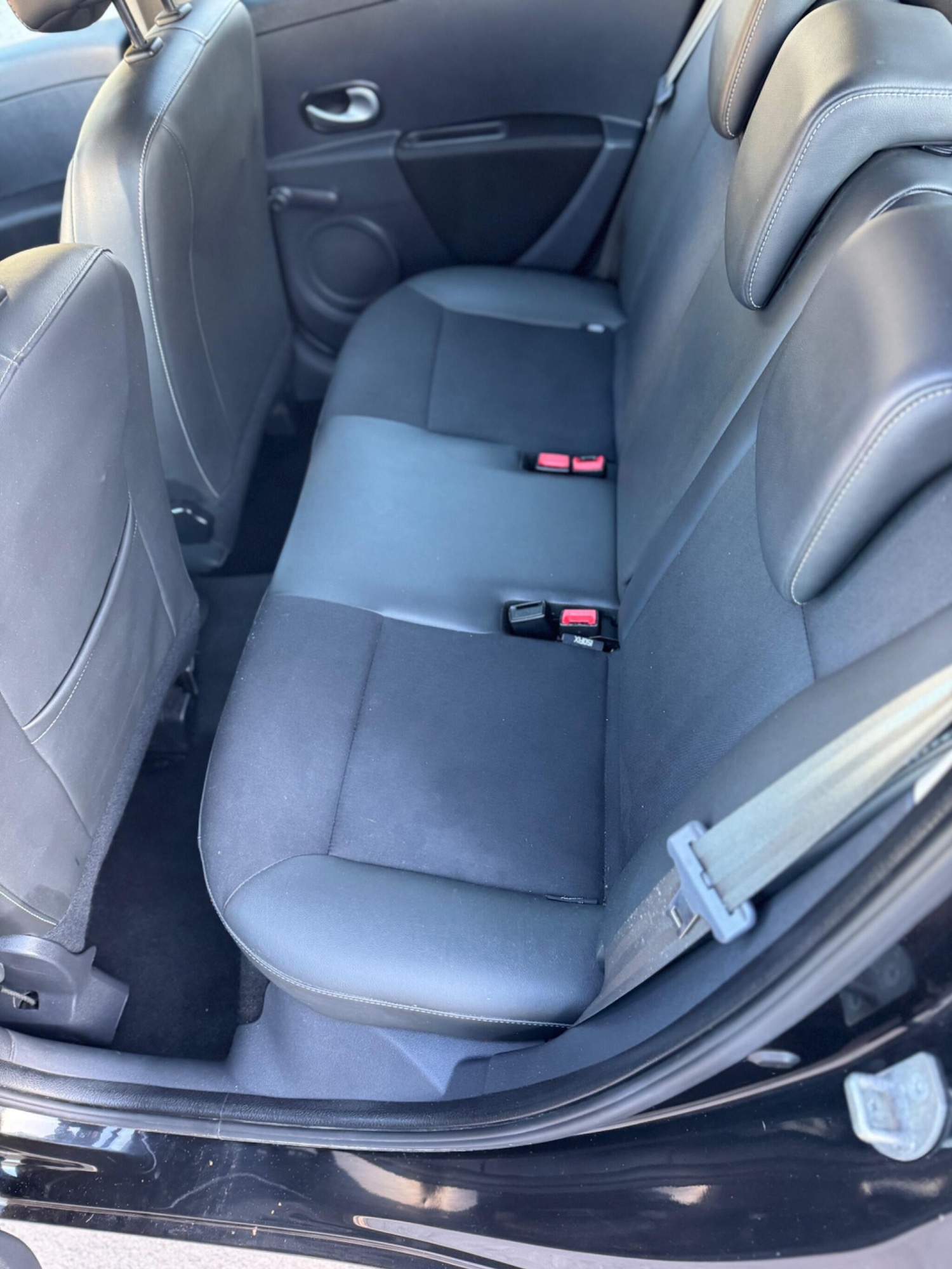 Used Renault Clio 2012 for sale - 76988113: Photo 8