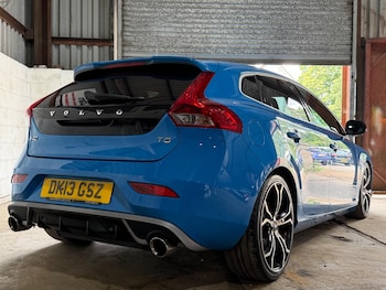 Used Volvo V40 2013 for sale - 79012885: Photo