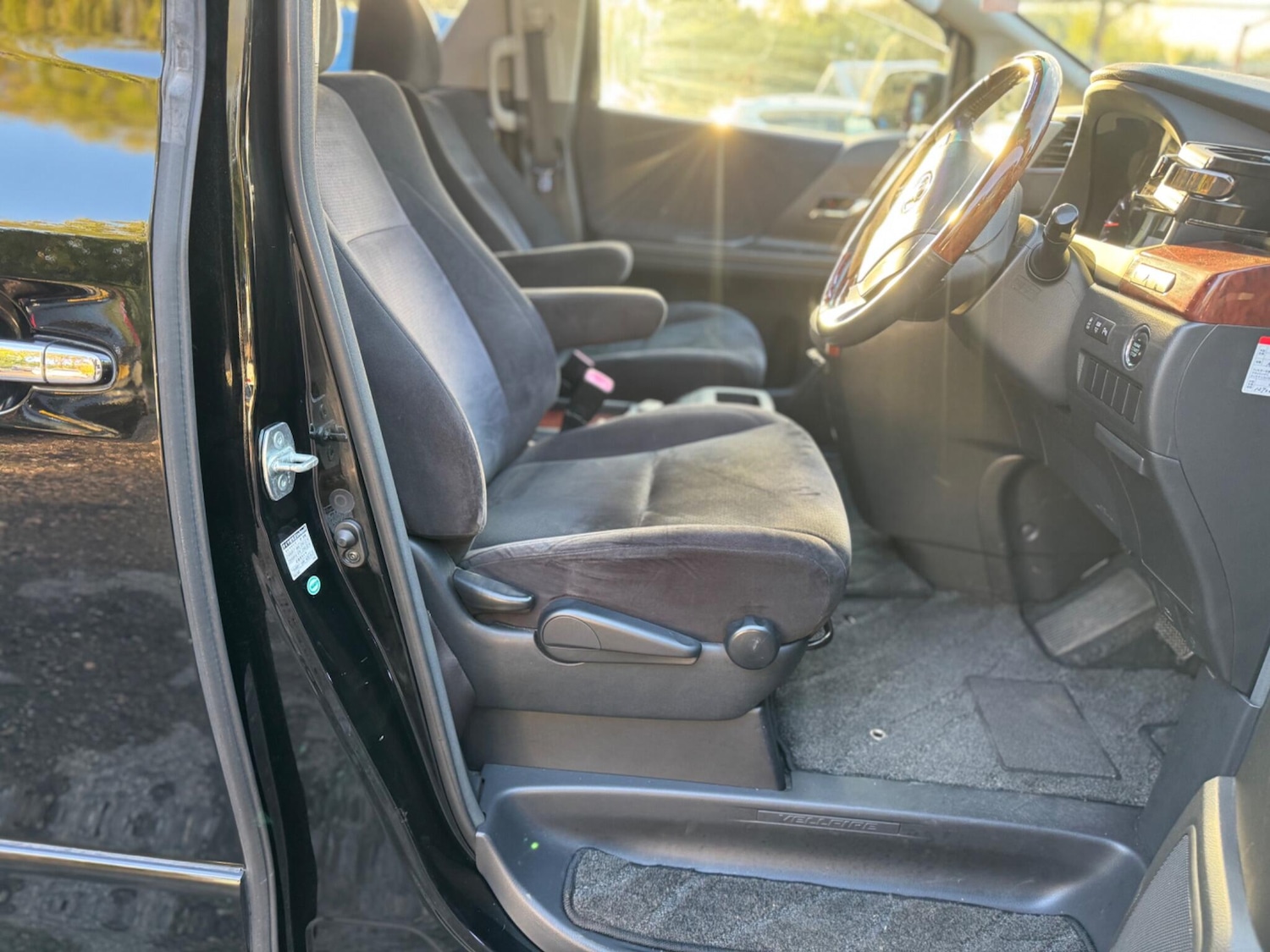 Used Toyota Vellfire for sale - 76633958: Photo 41