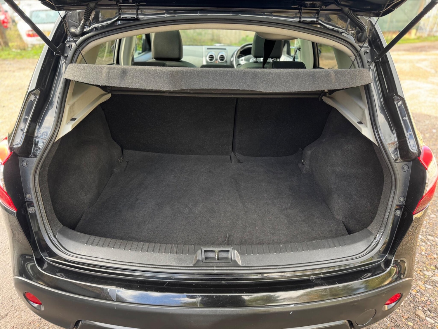 Used Nissan Qashqai for sale - 76635407: Photo 12