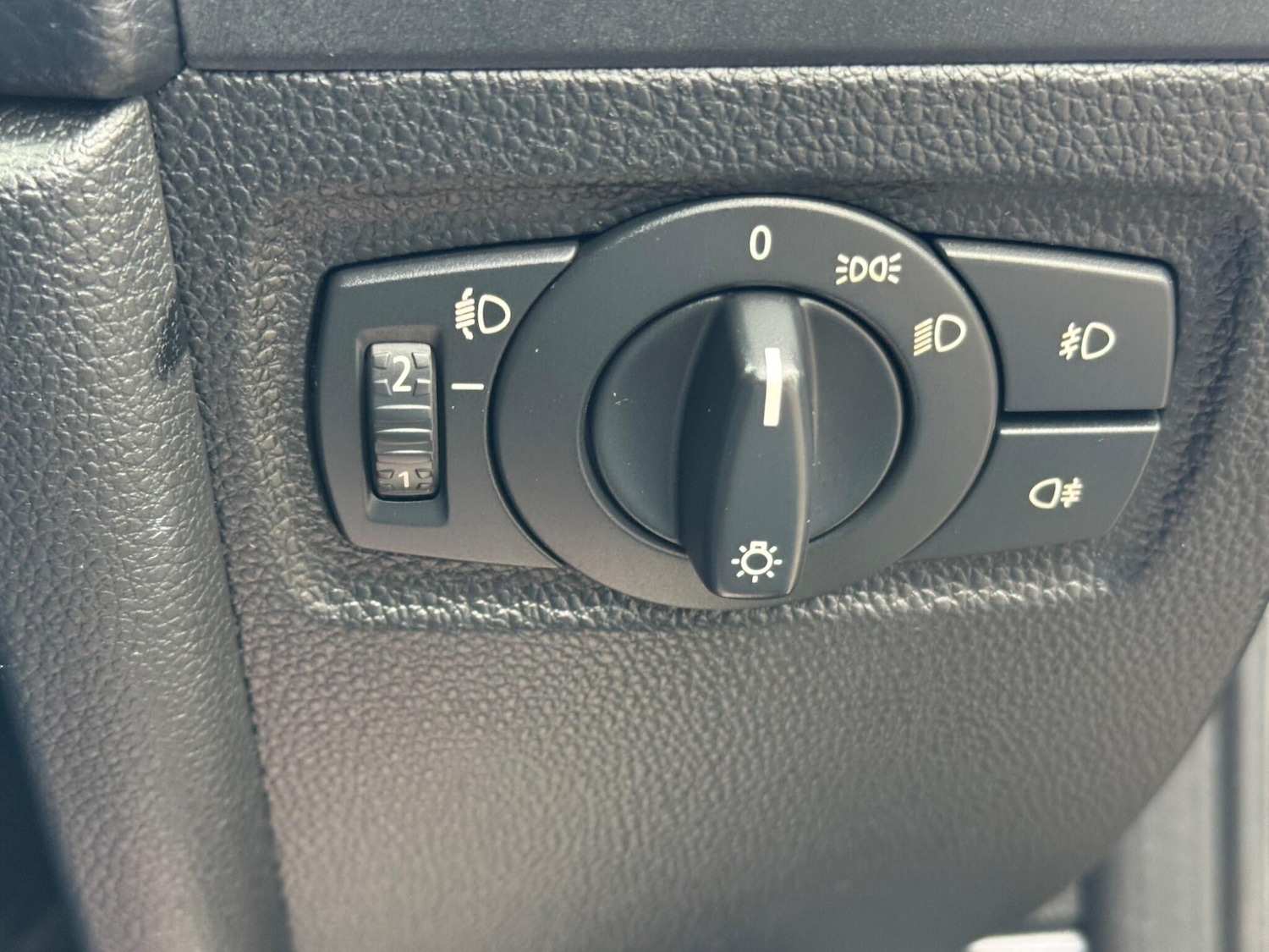 Used BMW 1 Series 2010 for sale - 77358656: Photo 26