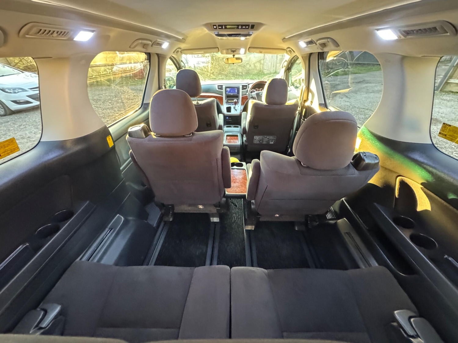 Used Toyota Vellfire for sale - 76866054: Photo 27