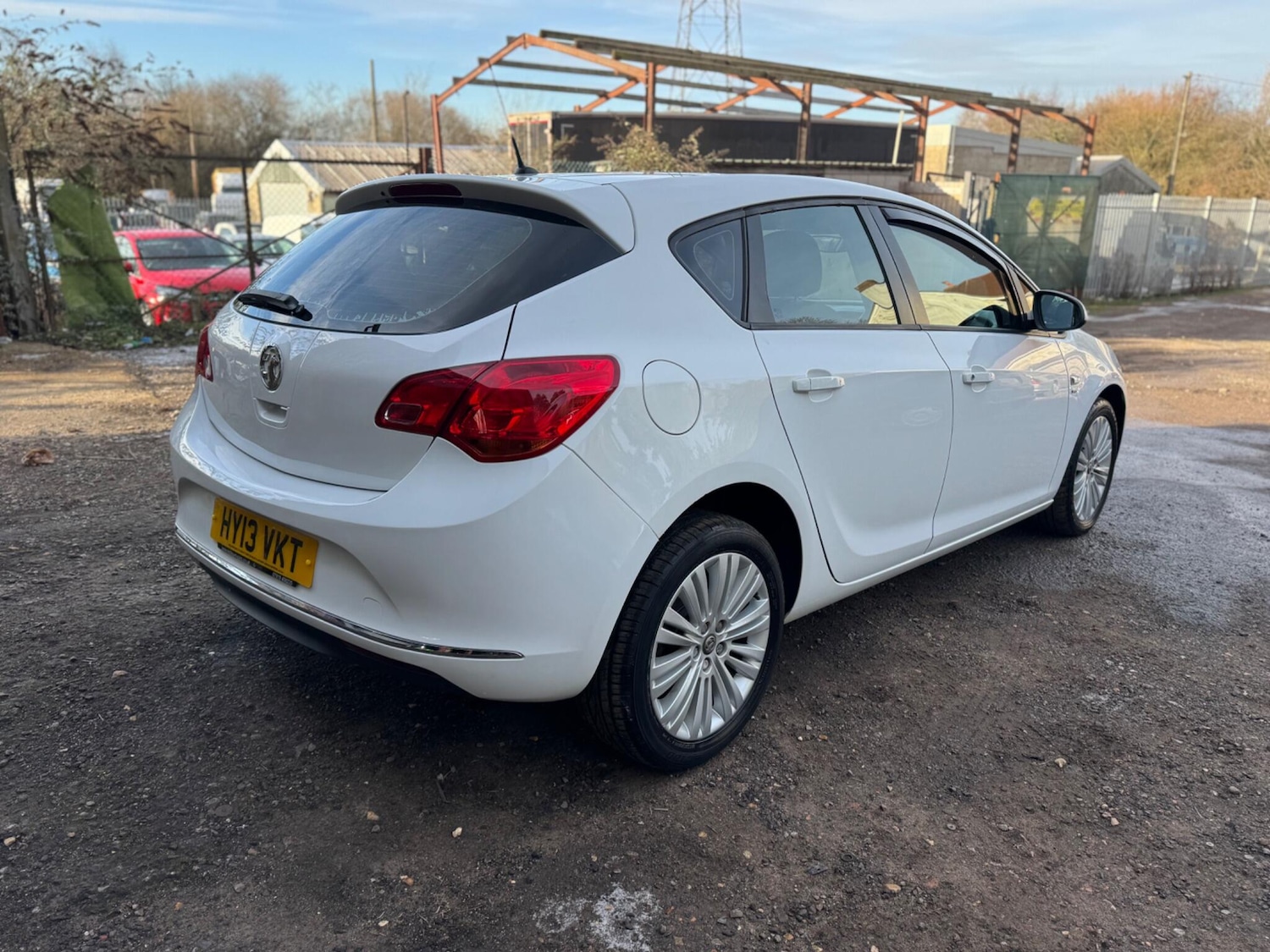 Used Vauxhall Astra 2013 for sale - 77330949: Photo 14